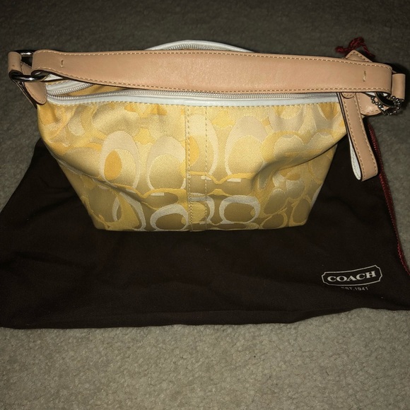 Coach Handbags - Coach Purse